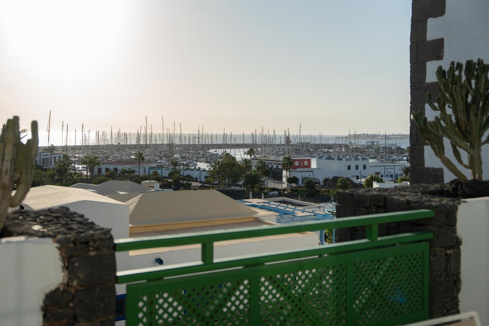Resort Livvo Volcan Lanzarote 5*