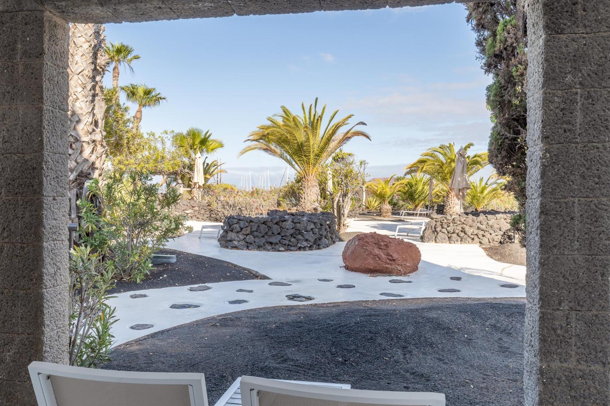Livvo Volcan Lanzarote 5*